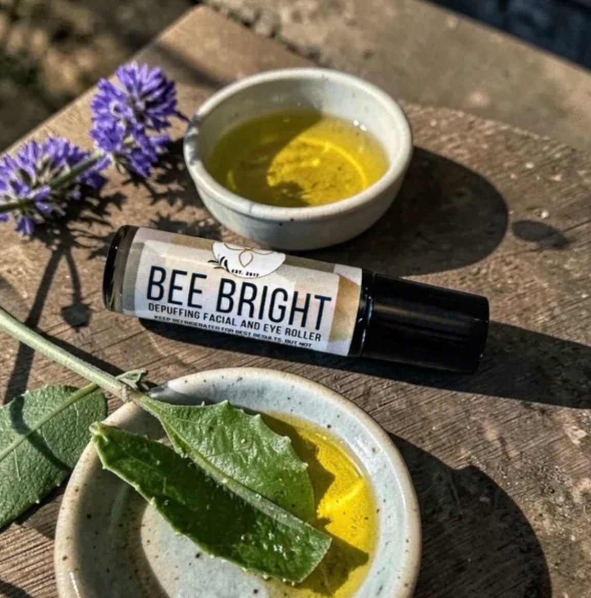 Bee Bright - Depuffing Eye Roller
